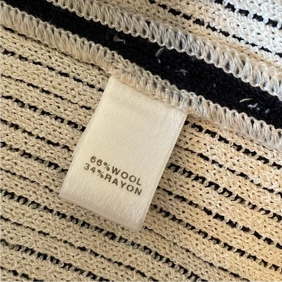 St.John Twin Set Navy/ white Wool Blend Cardigan / Vest size M - Picture 9 of 16